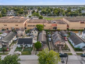 6940 Avenue K, Houston TX 77011