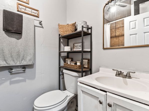 6940 Avenue K, Houston TX 77011