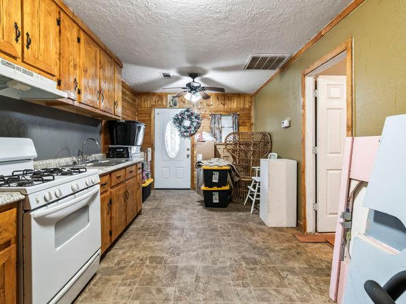 6940 Avenue K, Houston TX 77011