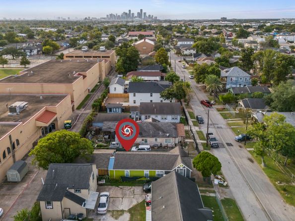 6940 Avenue K, Houston TX 77011