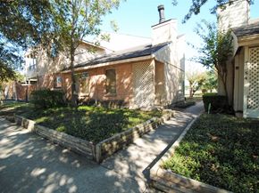 7868 Green Lawn Drive 7868, Houston TX 77088