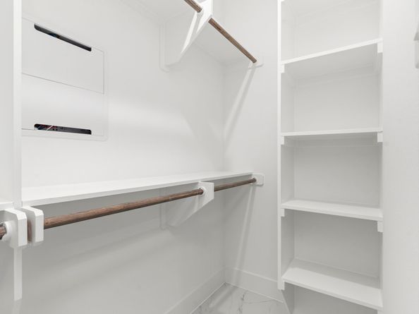 4717 Thornton Views  Rd, Houston TX 77018