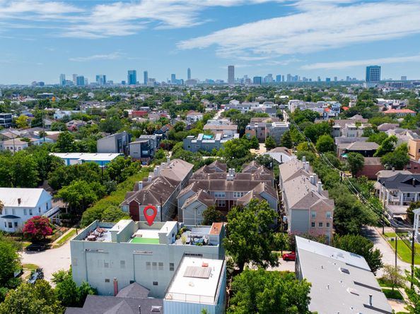 2223 Taft Street, Houston TX 77006