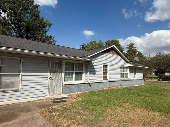 10362 Duncum Street, Houston TX 77013