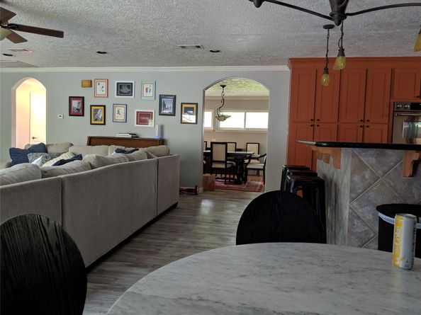 9614 Greenwillow Street, Houston TX 77096