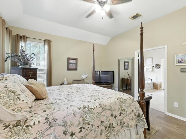 98 S Dreamweaver Circle, The Woodlands TX 77380