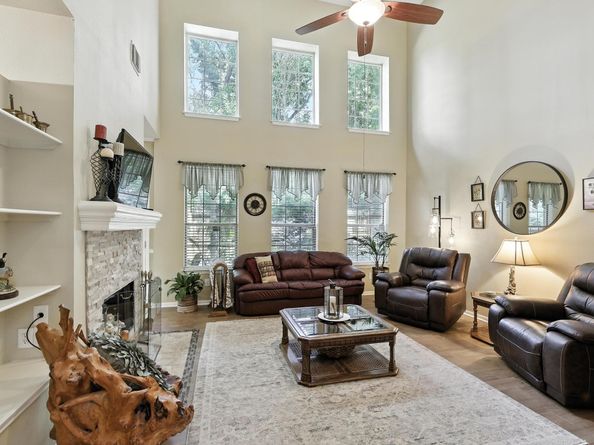 98 S Dreamweaver Circle, The Woodlands TX 77380