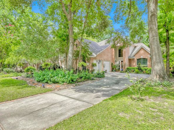 98 S Dreamweaver Circle, The Woodlands TX 77380