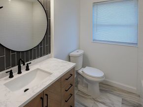 9011 Parkette, Houston TX 77078