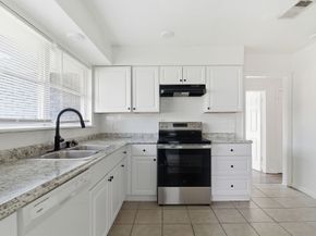 9011 Parkette, Houston TX 77078