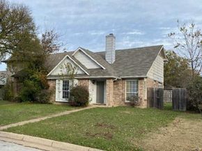 6611 Olivewood Drive, Arlington TX 76001