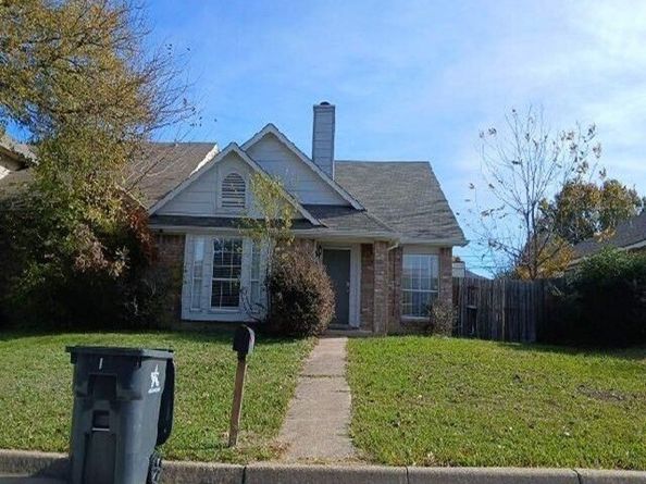 6611 Olivewood Drive, Arlington TX 76001