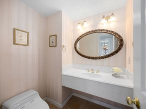 1933 Country Club Boulevard, Sugar Land TX 77478