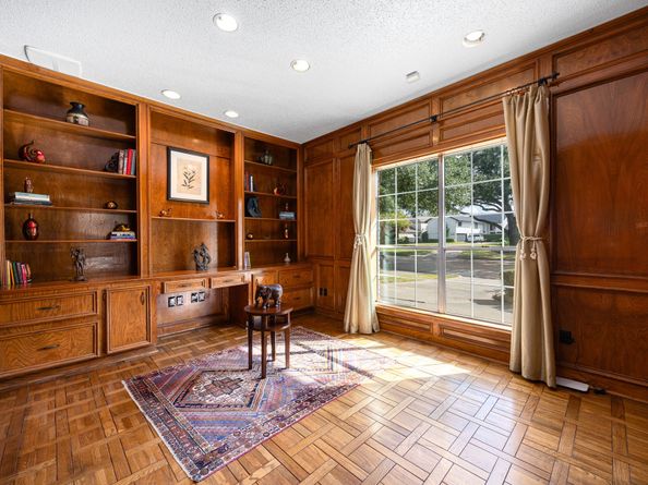 1933 Country Club Boulevard, Sugar Land TX 77478