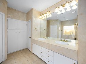 1933 Country Club Boulevard, Sugar Land TX 77478