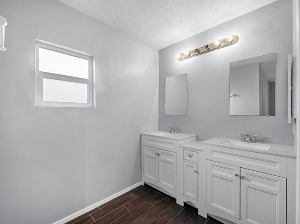 11942 Silver Island Circle, Houston TX 77067