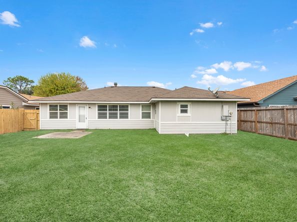 11942 Silver Island Circle, Houston TX 77067