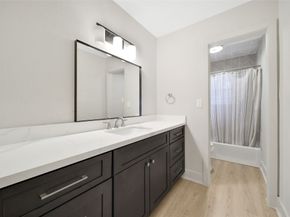 3022 Sparrow Street, Houston TX 77051