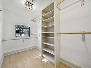 3022 Sparrow Street, Houston TX 77051