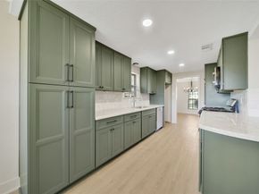 3022 Sparrow Street, Houston TX 77051