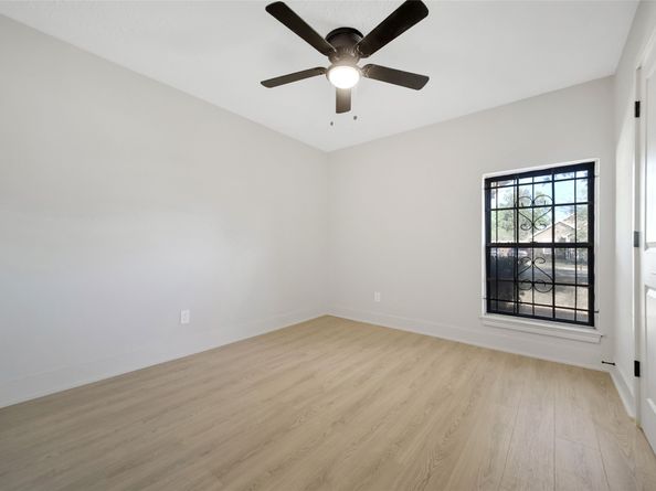 3022 Sparrow Street, Houston TX 77051