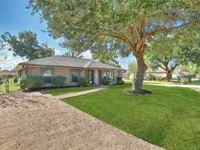 3022 Sparrow Street, Houston TX 77051