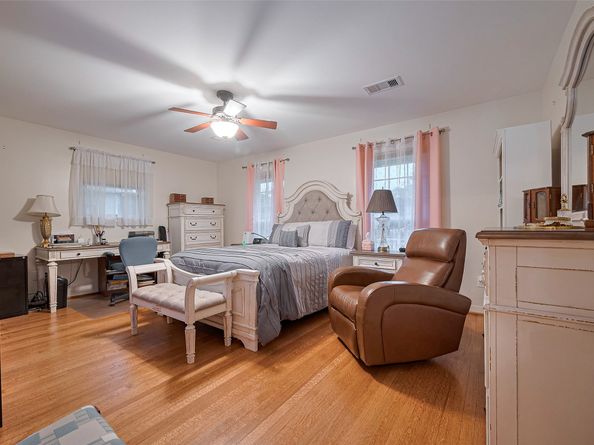 8019 Colgate Street, Houston TX 77061