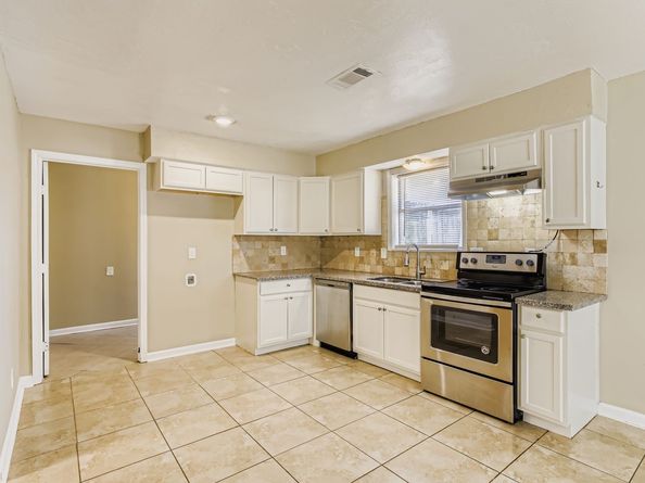 15710 Sandy Hill Drive, Houston TX 77084