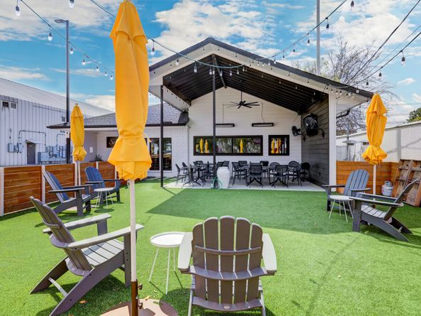 2314 Hialeah Drive, Houston TX 77018