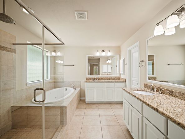 1121 Beall Landing Court, Houston TX 77008