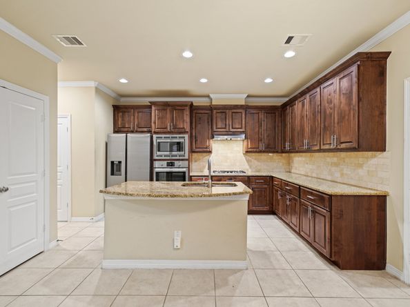 1121 Beall Landing Court, Houston TX 77008