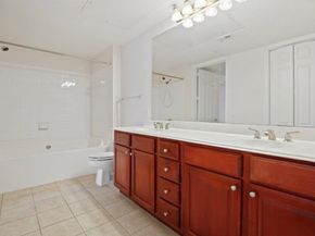 7575 Kirby Drive 1209, Houston TX 77030