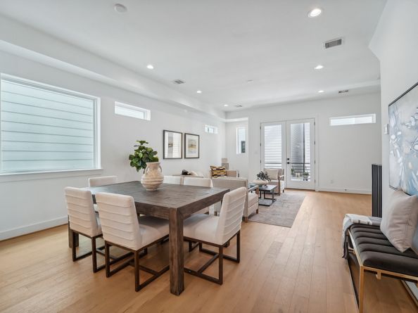 1403 W 21st St B, Houston TX 77008