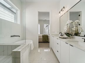 1403 W 21st St B, Houston TX 77008