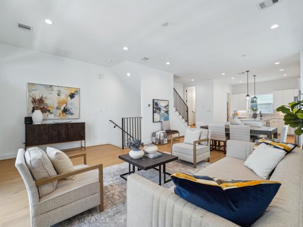 1403 W 21st St B, Houston TX 77008