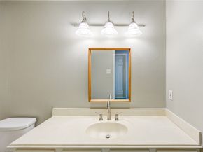 940 Wycliffe Drive 6, Houston TX 77079