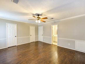 940 Wycliffe Drive 6, Houston TX 77079