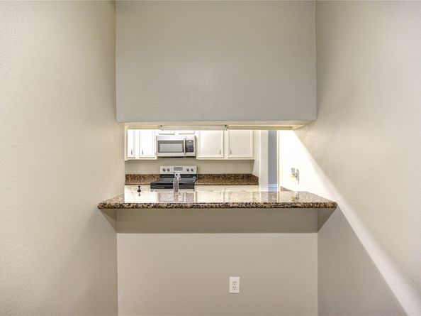 940 Wycliffe Drive 6, Houston TX 77079