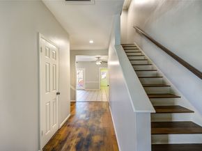 940 Wycliffe Drive 6, Houston TX 77079