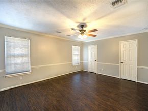 940 Wycliffe Drive 6, Houston TX 77079