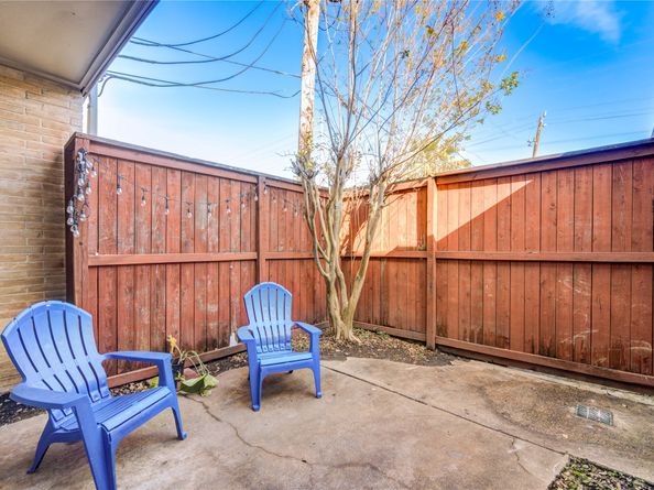 940 Wycliffe Drive 6, Houston TX 77079