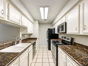 940 Wycliffe Drive 6, Houston TX 77079