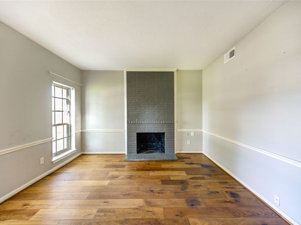 940 Wycliffe Drive 6, Houston TX 77079