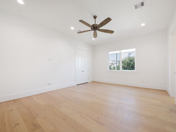 1119 Willard Street, Houston TX 77006