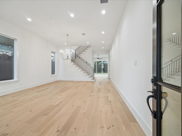 1119 Willard Street, Houston TX 77006