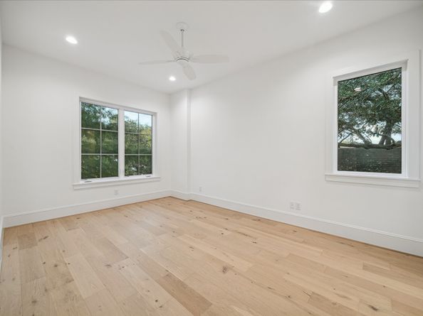 1119 Willard Street, Houston TX 77006