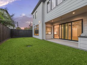 1119 Willard Street, Houston TX 77006