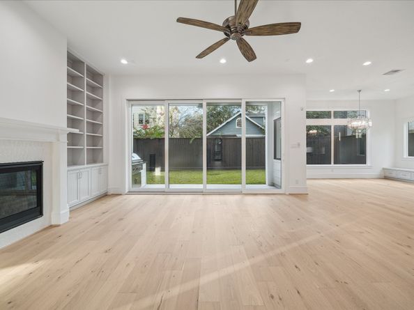 1119 Willard Street, Houston TX 77006