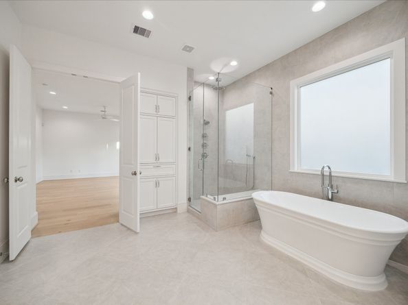 1119 Willard Street, Houston TX 77006