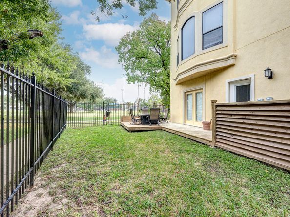 1729 Lexington Street, Houston TX 77098